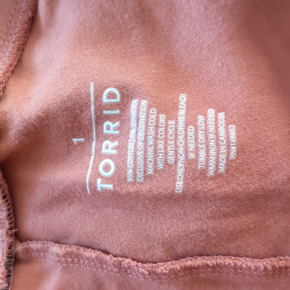 Torrid Leggings Embroidered